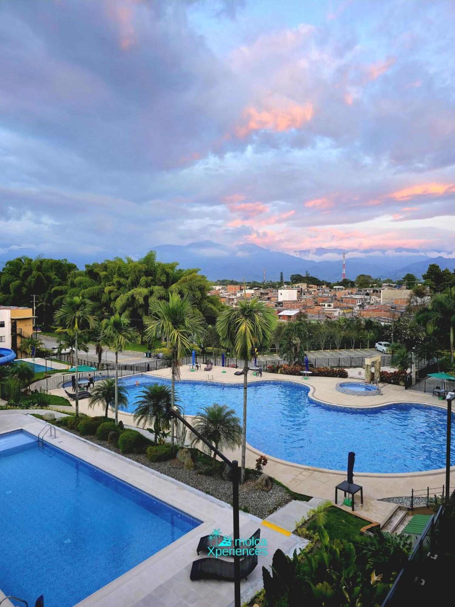 Apartamento Privado Vacacional A 5M Del Aeropuerto, 20 Minutos Del Parque Del Cafe Y Centro De Armenia Con 4 Piscinas, 3 Jacuzzi, Sauna By Molca Xperiences 3H Extérieur photo