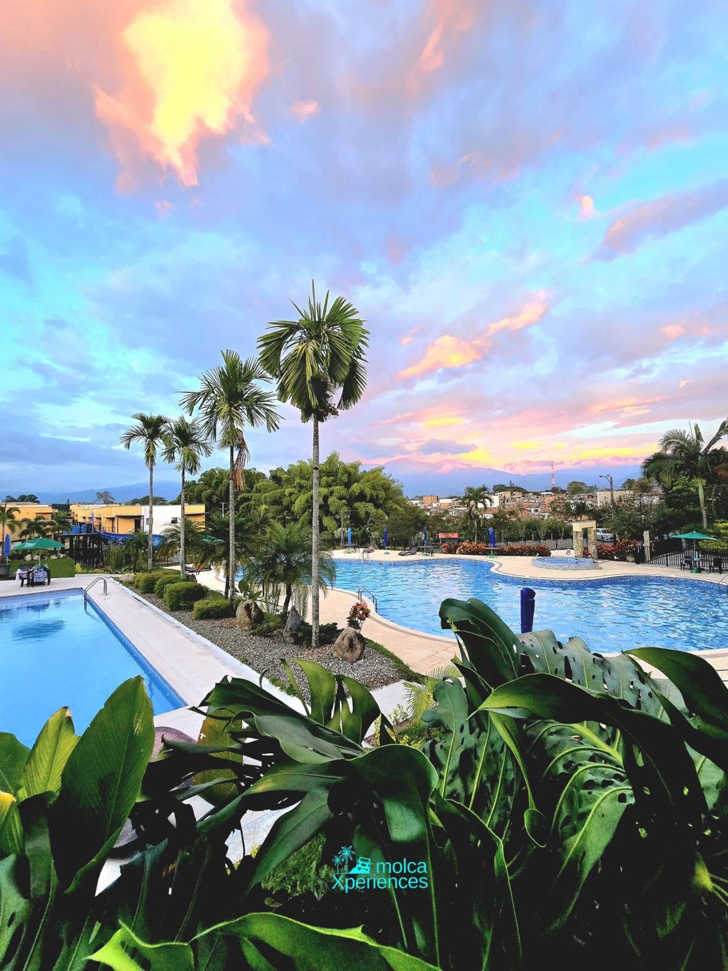 Apartamento Privado Vacacional A 5M Del Aeropuerto, 20 Minutos Del Parque Del Cafe Y Centro De Armenia Con 4 Piscinas, 3 Jacuzzi, Sauna By Molca Xperiences 3H Extérieur photo